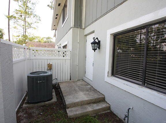 4th image of 1141 Goldenrod Rd