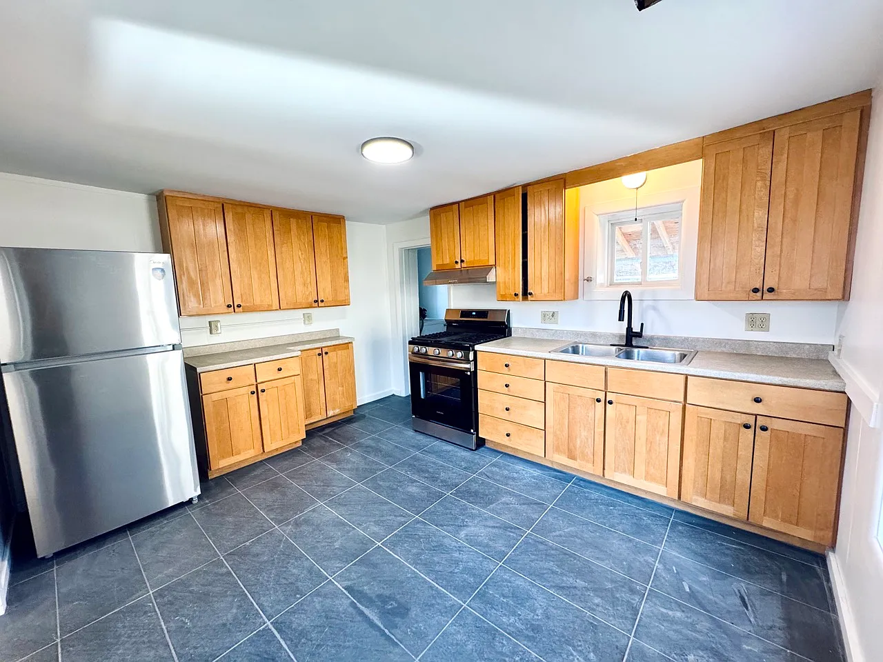 378 North Ave — Photo 3