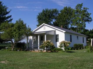 826 Cr 700e, Sullivan, IL 61951