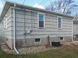 18537 Ridgewood Ave, Lansing, IL 60438