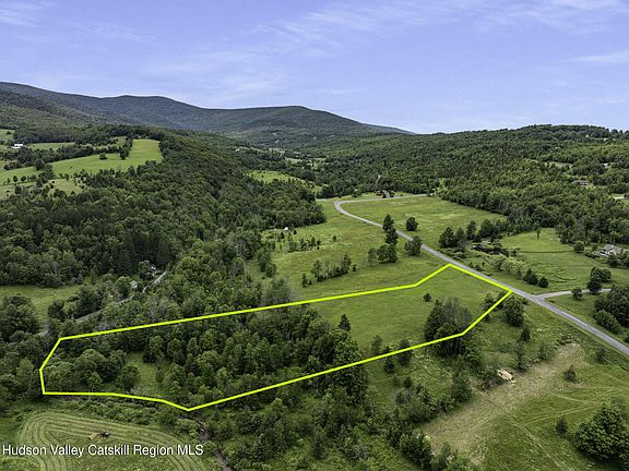 2nd image of L31 Deer Lane