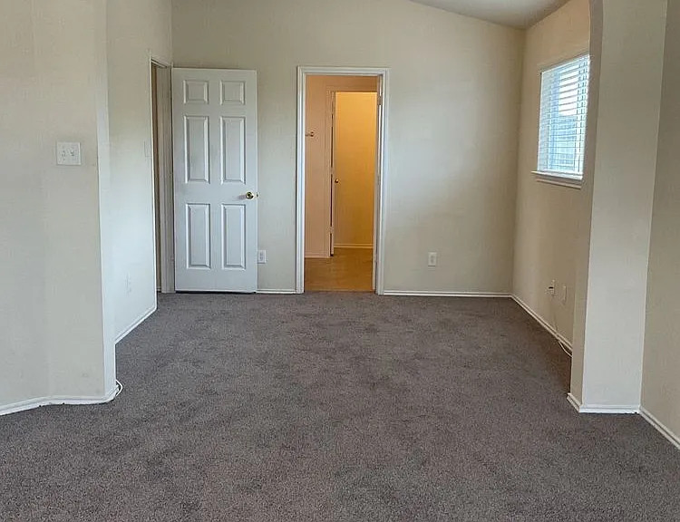 4302 Cessnock Dr — Photo 16