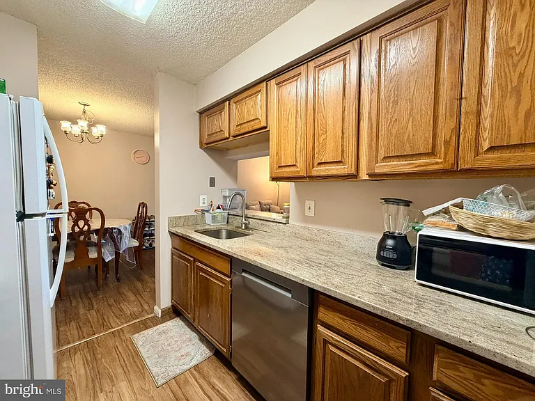 5215 Ravens Crest Dr — Photo 8