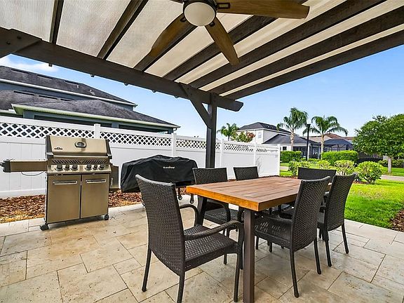 3rd image of 33487 Azalea Ridge Dr