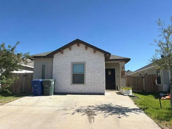 1219 Port Texas Dr, Laredo, TX 78045