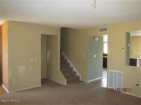 3rd image of 1517 W Hazelwood St