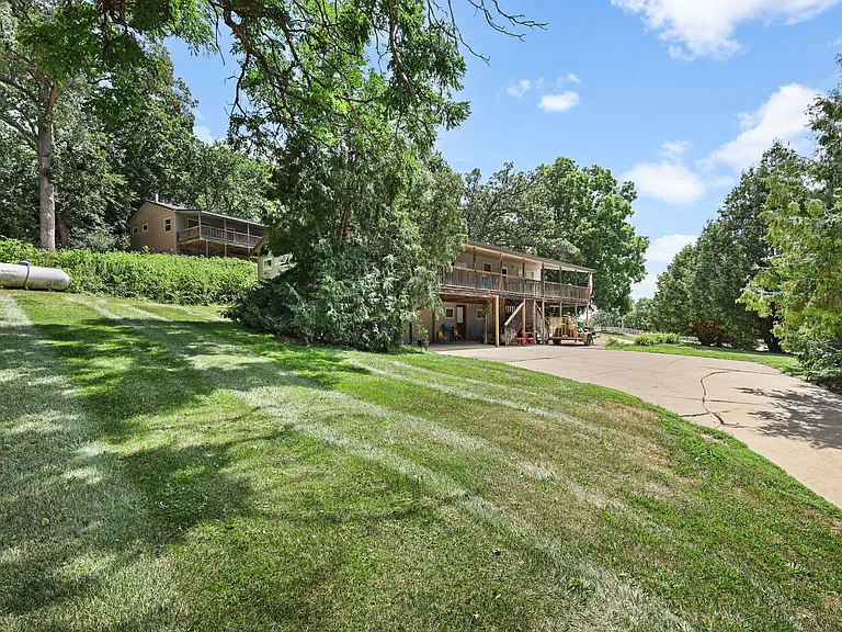 8628 Green St — Photo 9
