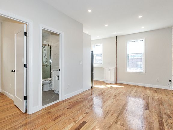 3rd image of 104-44 42nd Ave #1B