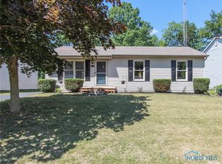 1025 Bedford Woods Dr, Toledo, OH 43615