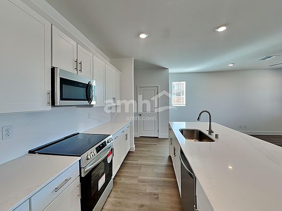 3rd image of 11095 Sanaco Ct