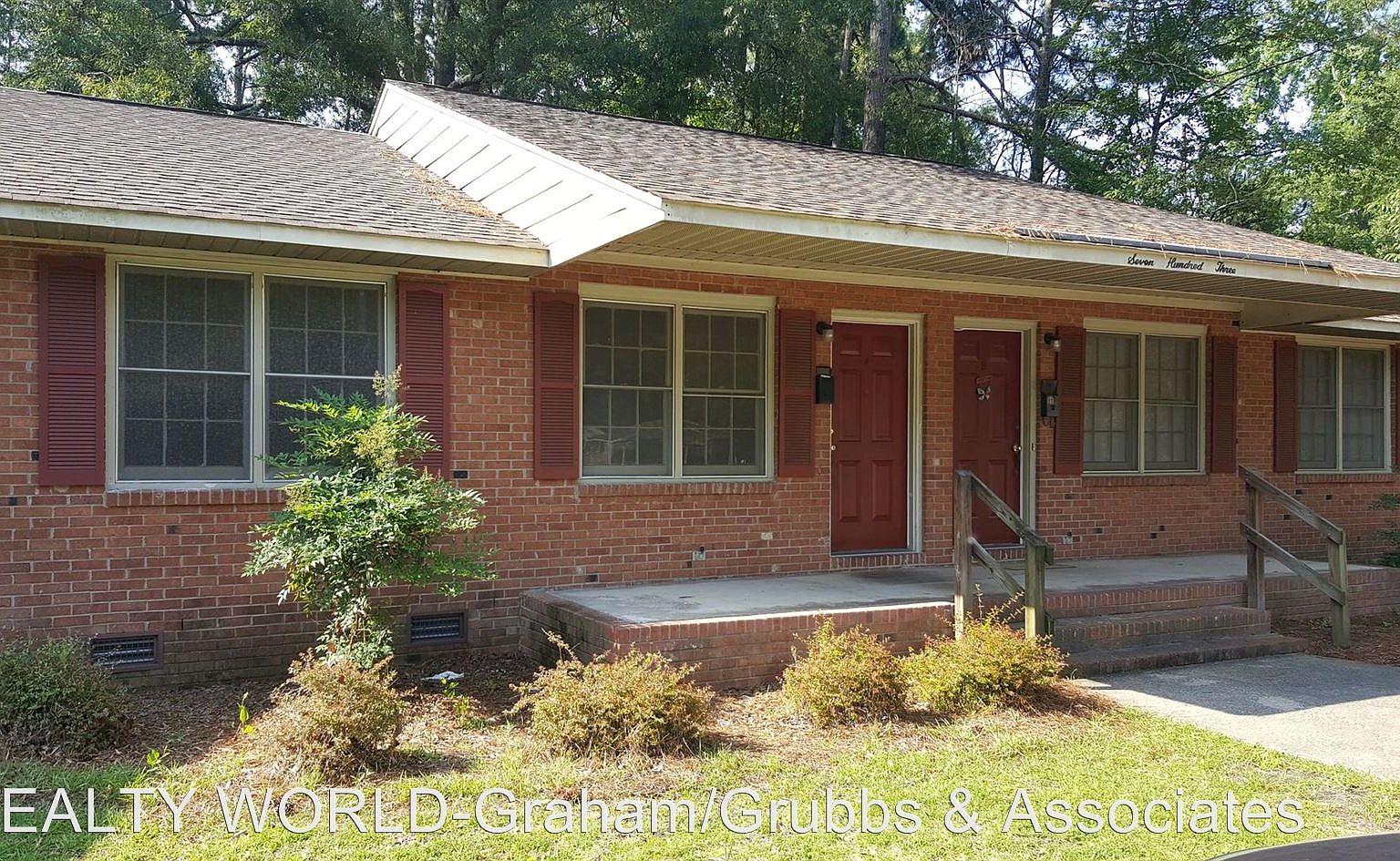 703 West Blvd #B, Laurinburg, NC 28352 | Zillow