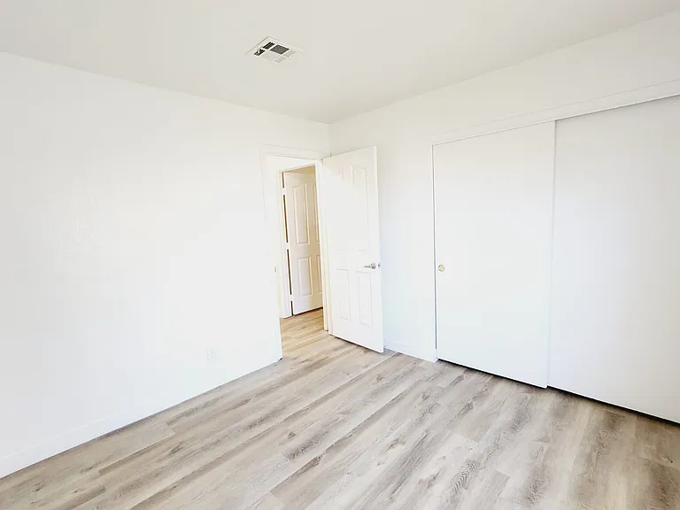 2617 S Durango Dr #1 — Photo 8