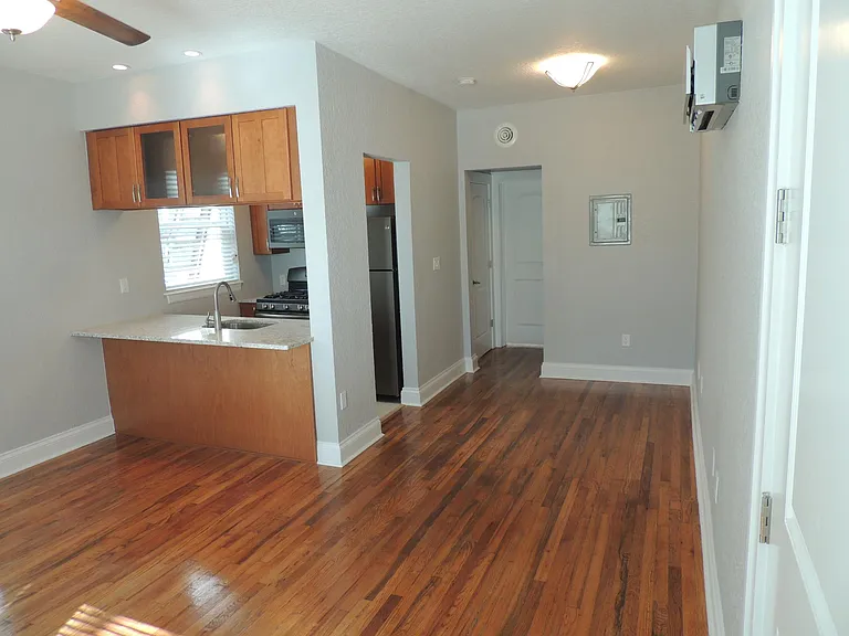 Living Room/Dining Area