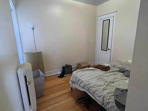 5th image of 1308 W Rosemont Ave #3W