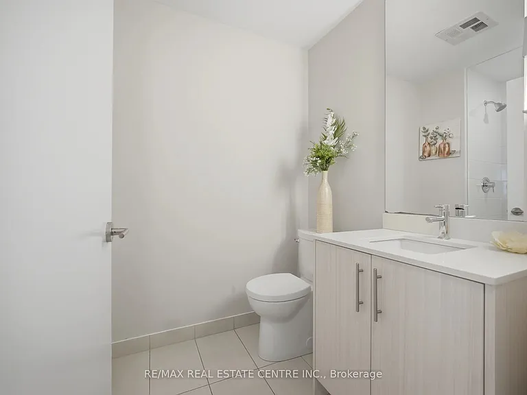 215 Veterans Dr #901 — Photo 21