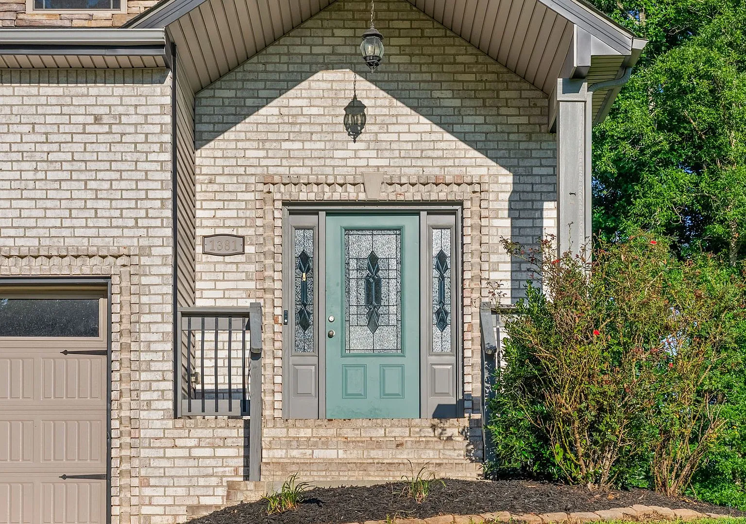 Pet Friendly Four Bedroom! — Photo 4