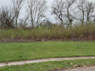617 Rock River Rd, Springfield, IL 62711