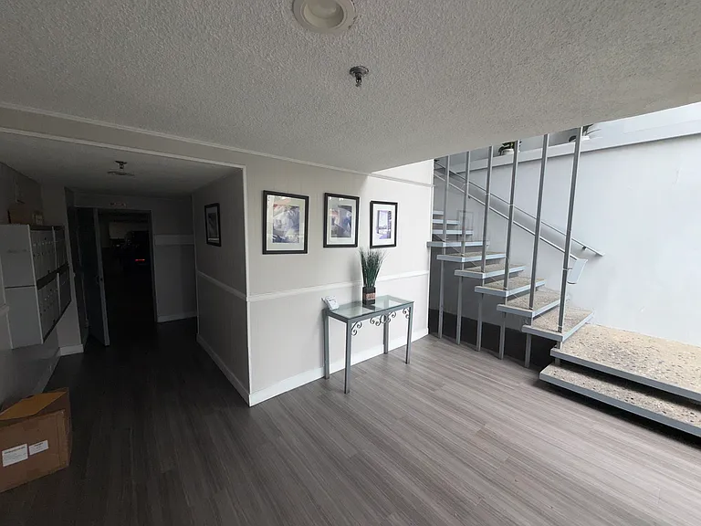 345 S Doheny Dr #304 — Photo 35
