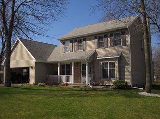 12 Bobbie Dr, Rochester, NY 14606