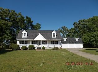 102 Sheila Dr, Williamston, SC 29697