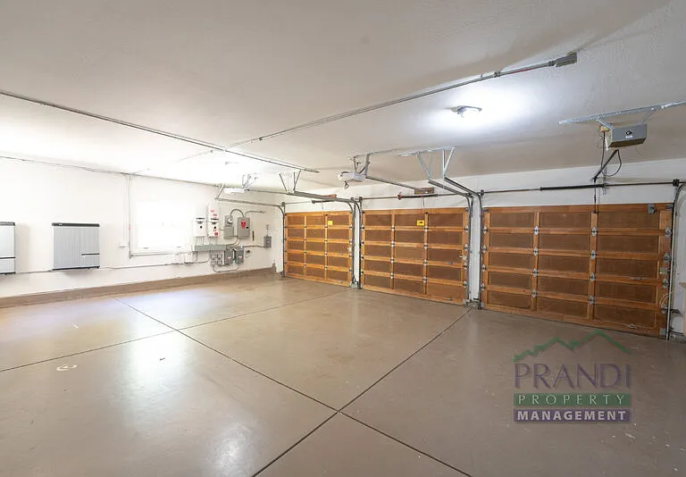 121 Laurel Grove Ave — Photo 40