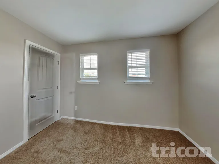 514 Kerriann Ln — Photo 18