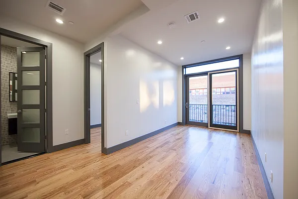 Rented by Brooklyn Group | media 24