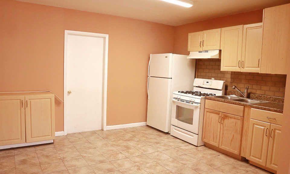 1st image of 1829 Keenland Cir