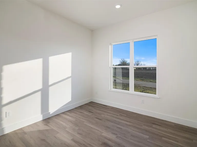 2722 Eastridge Blvd — Photo 23