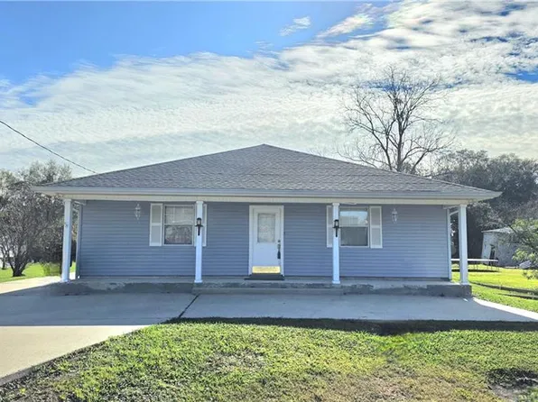 150 Forest Dr, Belle Chasse, LA 70037