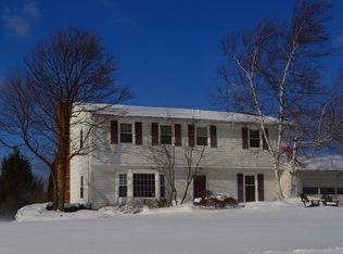 3 Walnut Run, Fairport, NY 14450