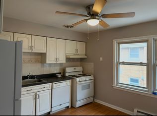 1039 David Dr #1, Bensenville, IL 60106