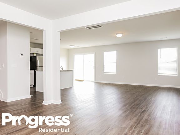 5th image of 521 Pollyanna Dr