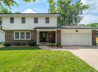 912 23rd St, West Des Moines, IA 50265