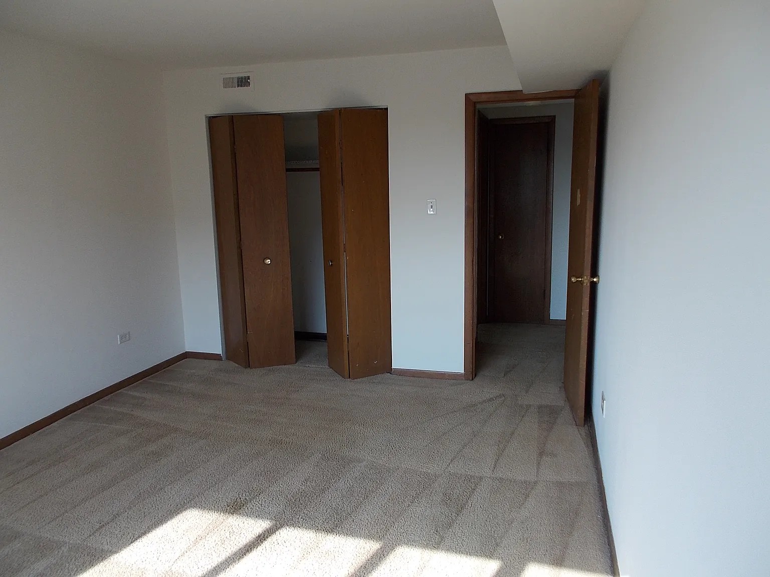 2 bed, 950 sqft, $1,095 — Photo 4