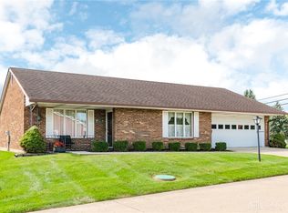 1011 Abington Pl, Springfield, OH 45503