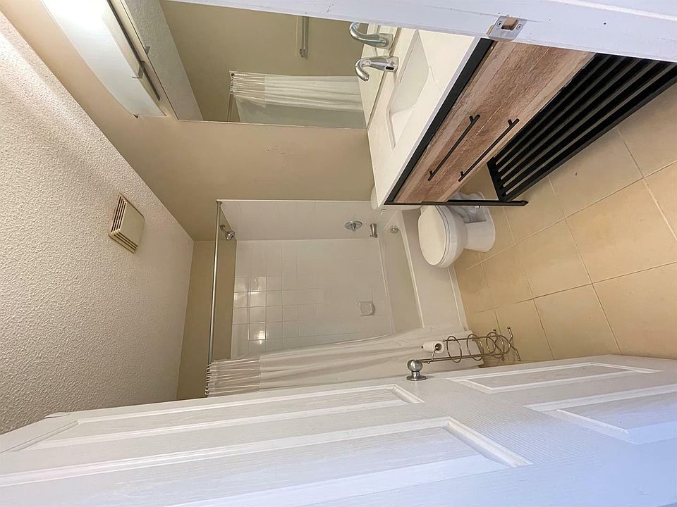 2215333 Taravista Dr NE Calgary, AB, T3J5L8 Apartments for Rent Zillow