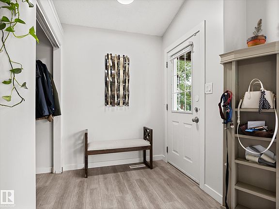 3rd image of 2916 31st St NW