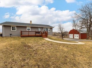 2892 Bennettville Rd, Zwingle, IA 52079