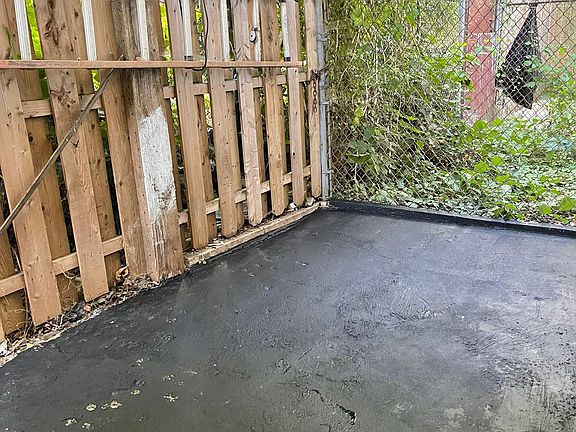 5th image of 2105 E Monmouth St