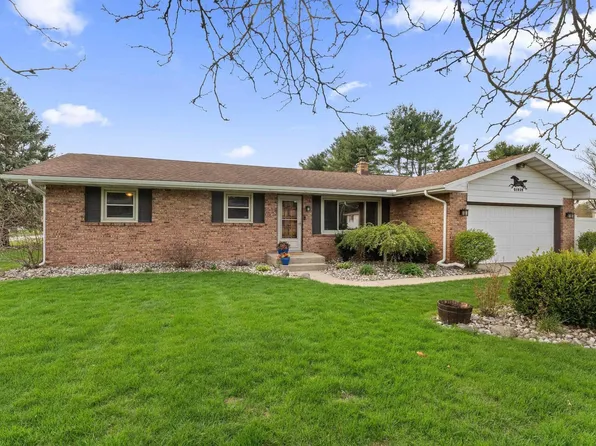 51939 Cheryl Dr, Granger, IN 46530