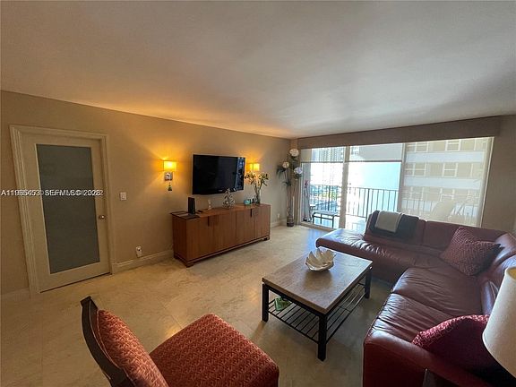 4th image of 2030 S Ocean Dr APT 1404