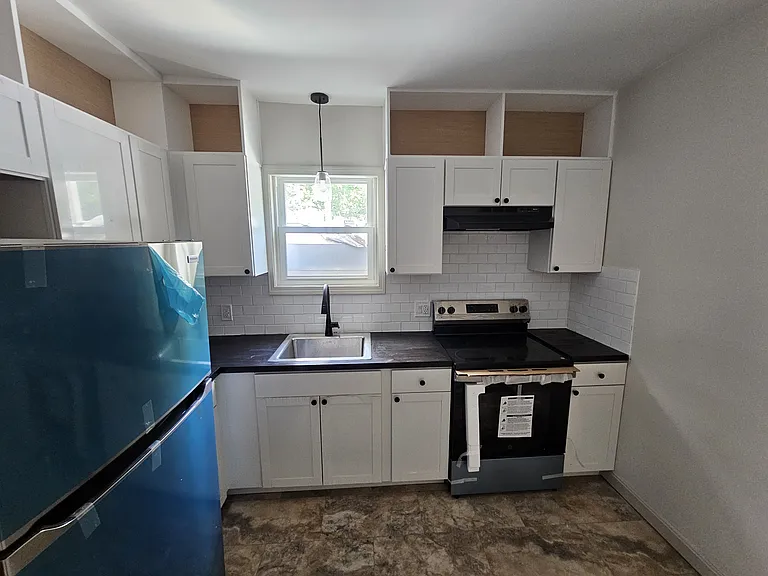 301 Stillwater Rd #2 — Photo 1