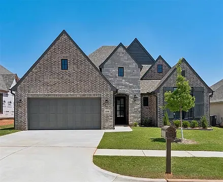3 bed, 2.5 bath, 2222 sqft, $3,200 — Photo 3