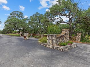 22073 SCENIC LOOP RD, San Antonio, TX 78255
