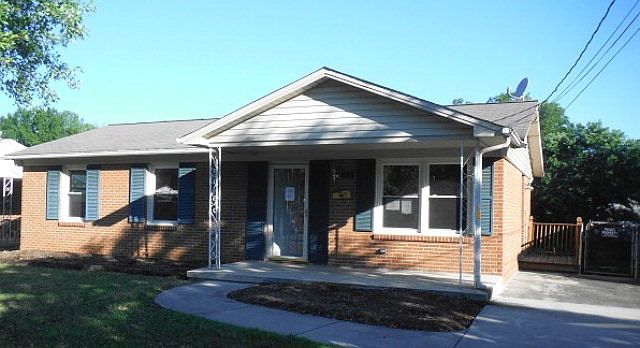 1st image of 108 Stanley Dr