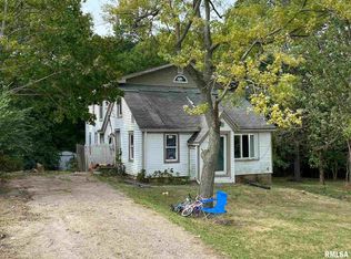 609 N Stewart St, Creve Coeur, IL 61610