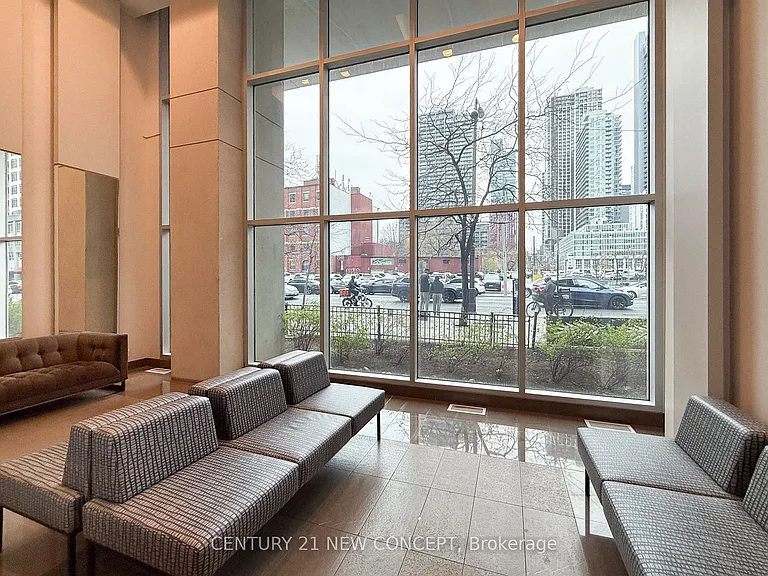 381 Front St W #501 — Photo 27
