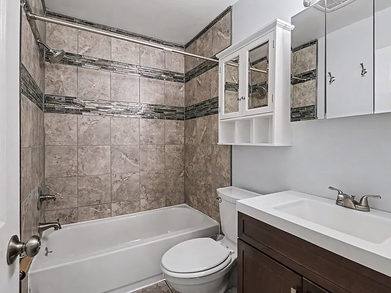 105 Maple Dr — Photo 7