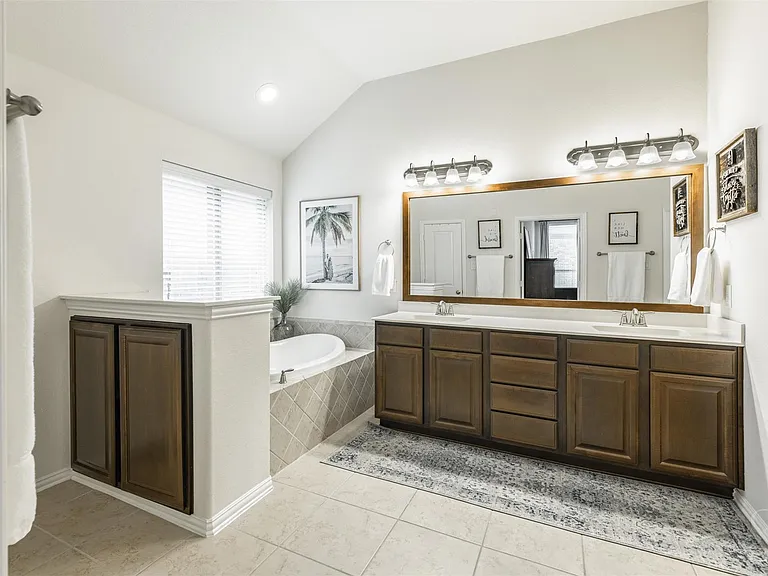 6003 Hedgepark Dr — Photo 28